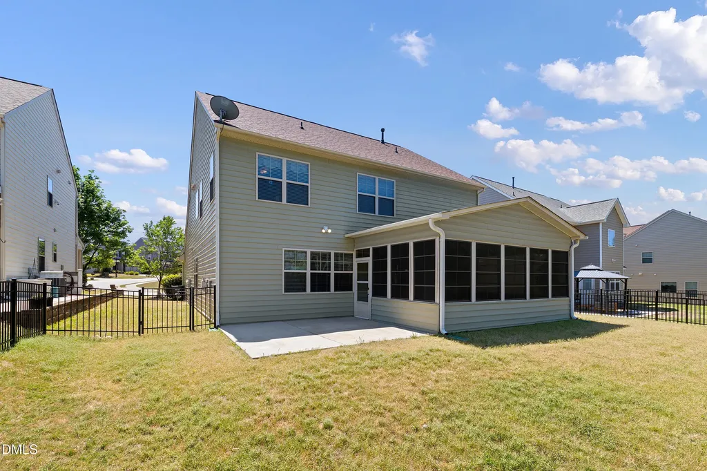 382 Naples Lane Clayton NC 27527