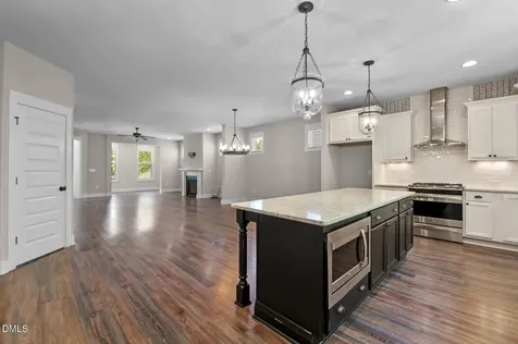 436 Skybluff Circle Fuquay Varina NC 27526