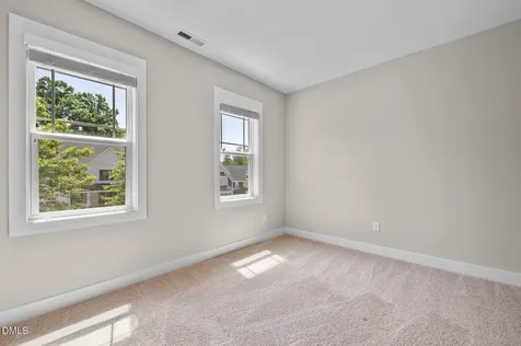 436 Skybluff Circle Fuquay Varina NC 27526