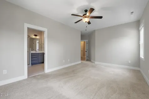 436 Skybluff Circle Fuquay Varina NC 27526