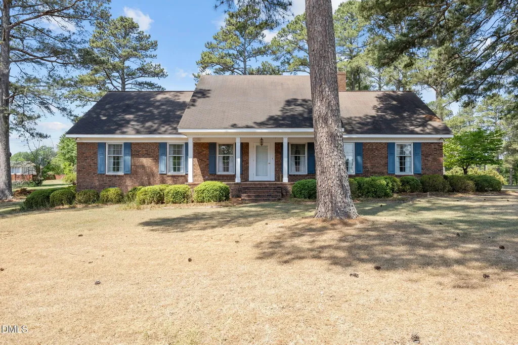 85 Oak Street Lillington NC 27546