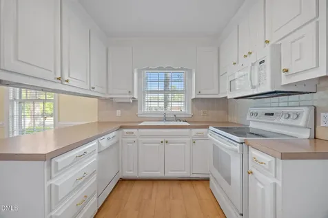 85 Oak Street Lillington NC 27546