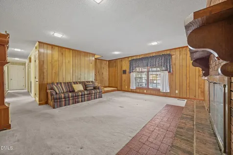 85 Oak Street Lillington NC 27546