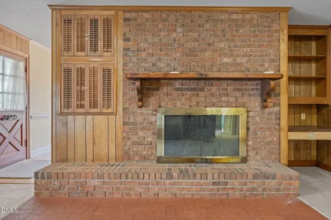 85 Oak Street Lillington NC 27546