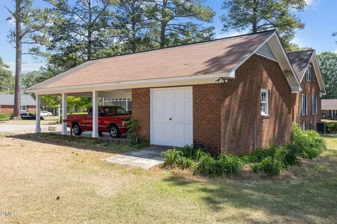 85 Oak Street Lillington NC 27546