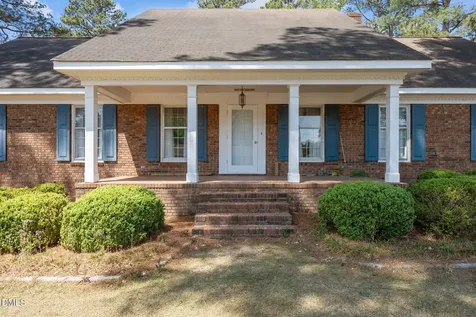 85 Oak Street Lillington NC 27546