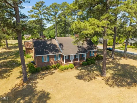 85 Oak Street Lillington NC 27546