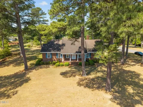 85 Oak Street Lillington NC 27546