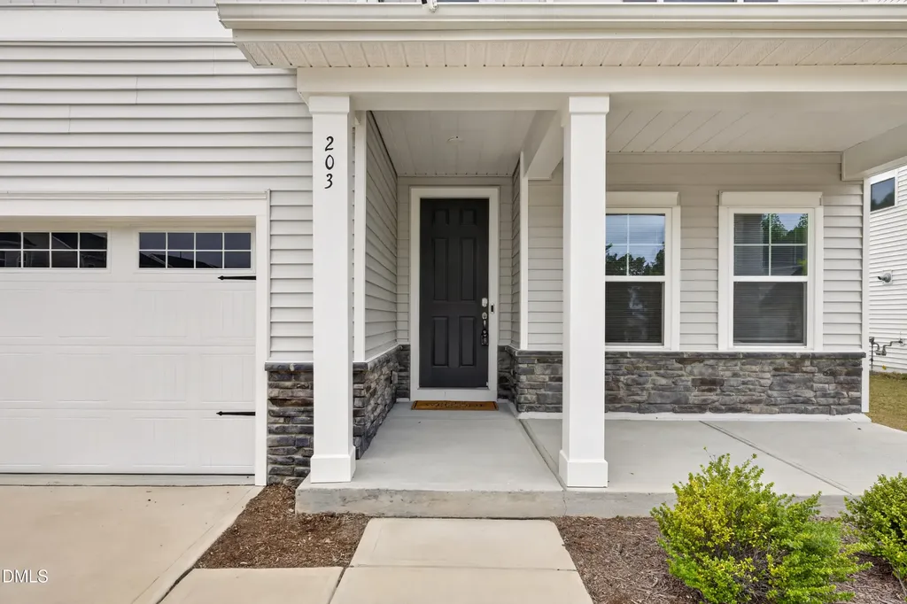 203 Sea Cave Lane Raleigh NC 27610