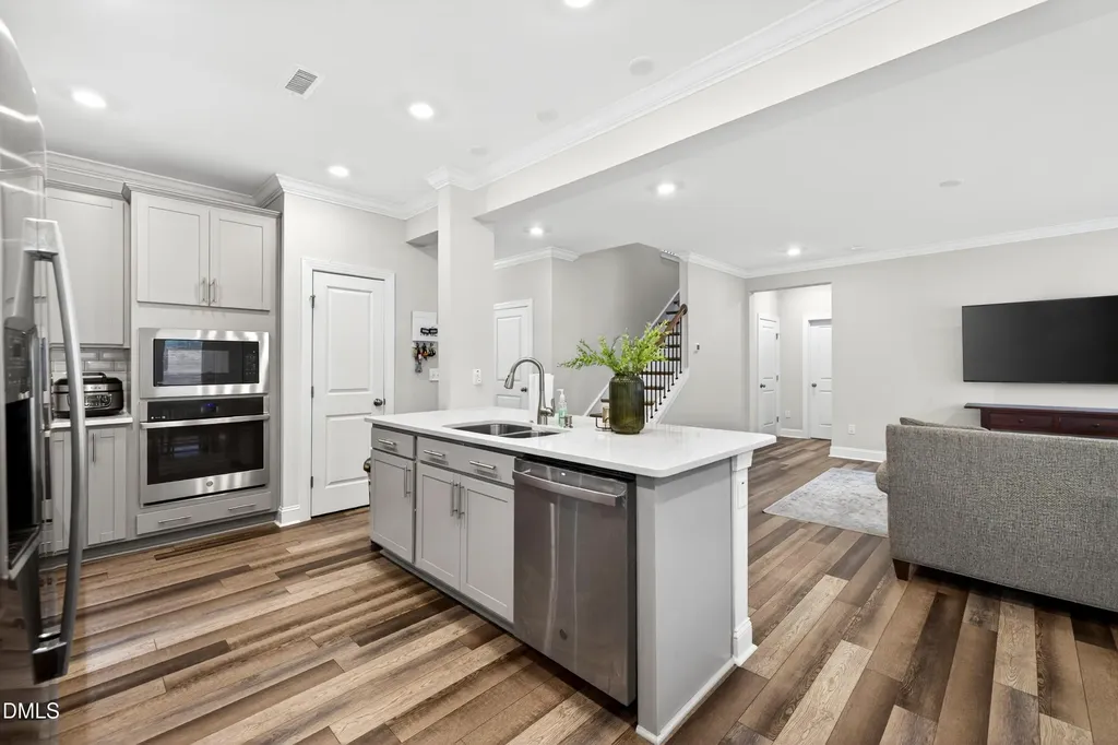 203 Sea Cave Lane Raleigh NC 27610