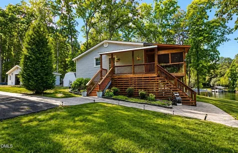 118 Paradise Point Macon NC 27551