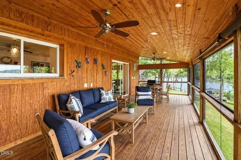 118 Paradise Point Macon NC 27551
