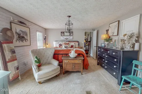 313 Oakdale Drive Roxboro NC 27574
