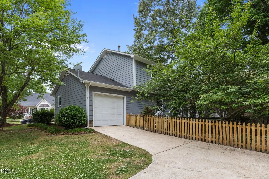 2929 Legging Lane Raleigh NC 27615