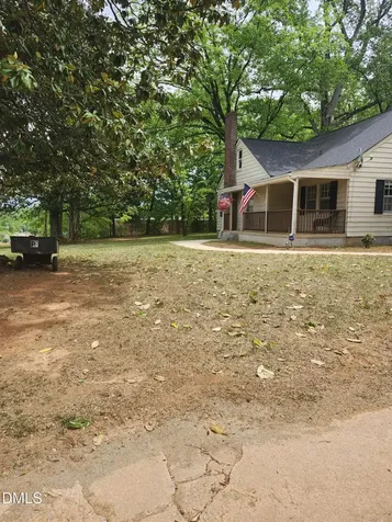 1523 E Main Street Mebane NC 27302