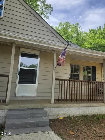1523 E Main Street Mebane NC 27302