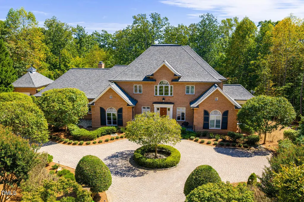 32409 Archdale Chapel Hill NC 27517