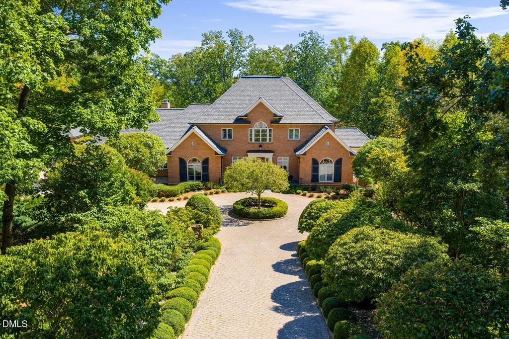 32409 Archdale Chapel Hill NC 27517
