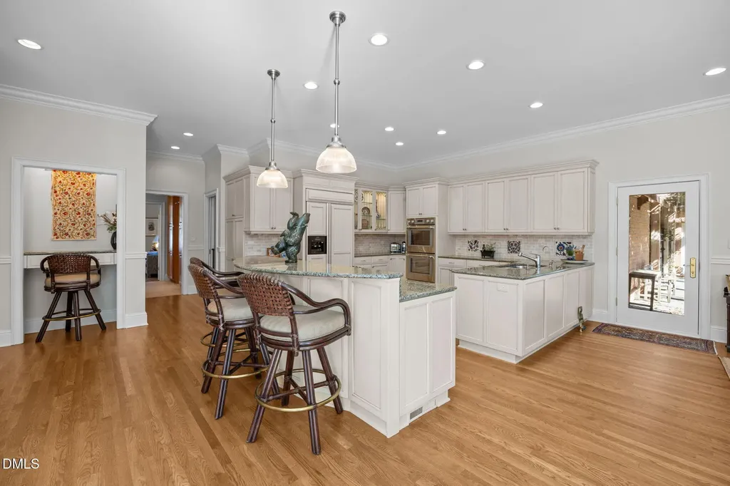 32409 Archdale Chapel Hill NC 27517