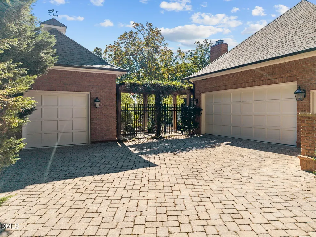 32409 Archdale Chapel Hill NC 27517