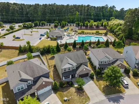 2464 Emily Brook Way Apex NC 27523