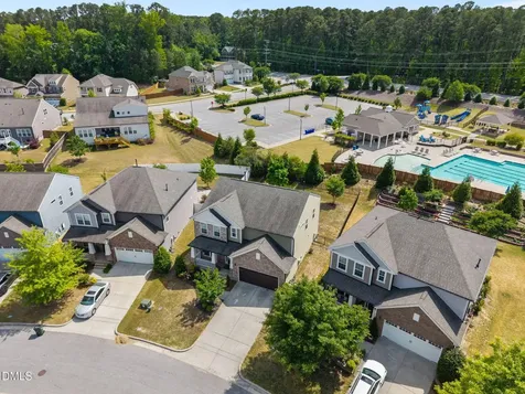 2464 Emily Brook Way Apex NC 27523