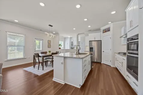 2464 Emily Brook Way Apex NC 27523