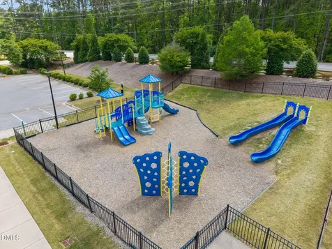 2464 Emily Brook Way Apex NC 27523