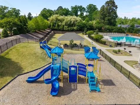 2464 Emily Brook Way Apex NC 27523