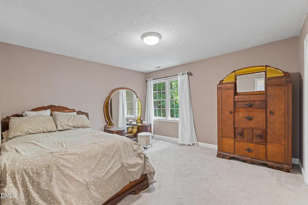 4728 Royal Troon Drive Raleigh NC 27604