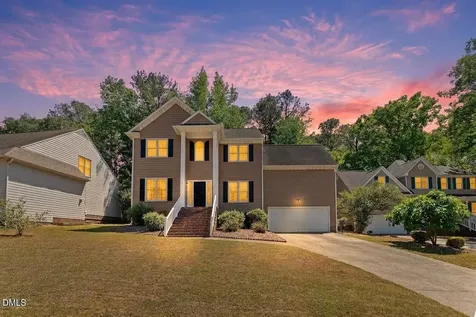 4728 Royal Troon Drive Raleigh NC 27604