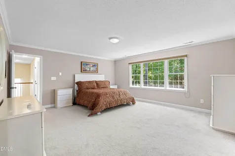 4728 Royal Troon Drive Raleigh NC 27604
