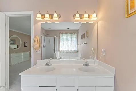 4728 Royal Troon Drive Raleigh NC 27604