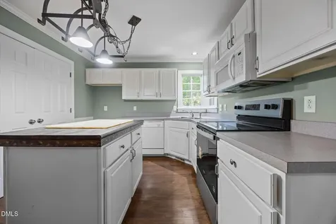1642 Wake Drive Wake Forest NC 27587