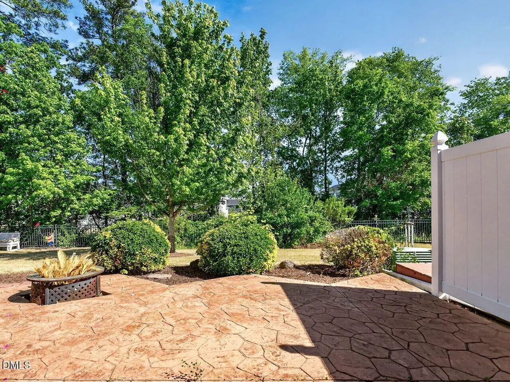 8215 Yaxley Hall Drive Raleigh NC 27616