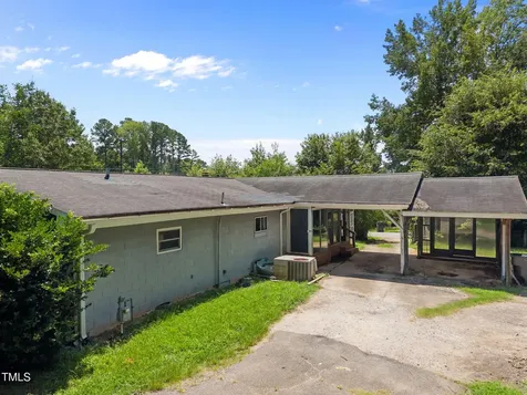 9640 Holly Springs Road Apex NC 27539