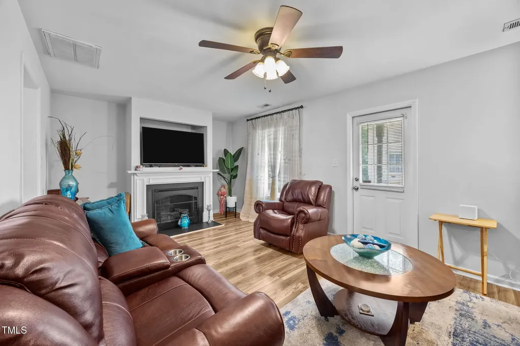 120 Blackthorne Court Clayton NC 27520