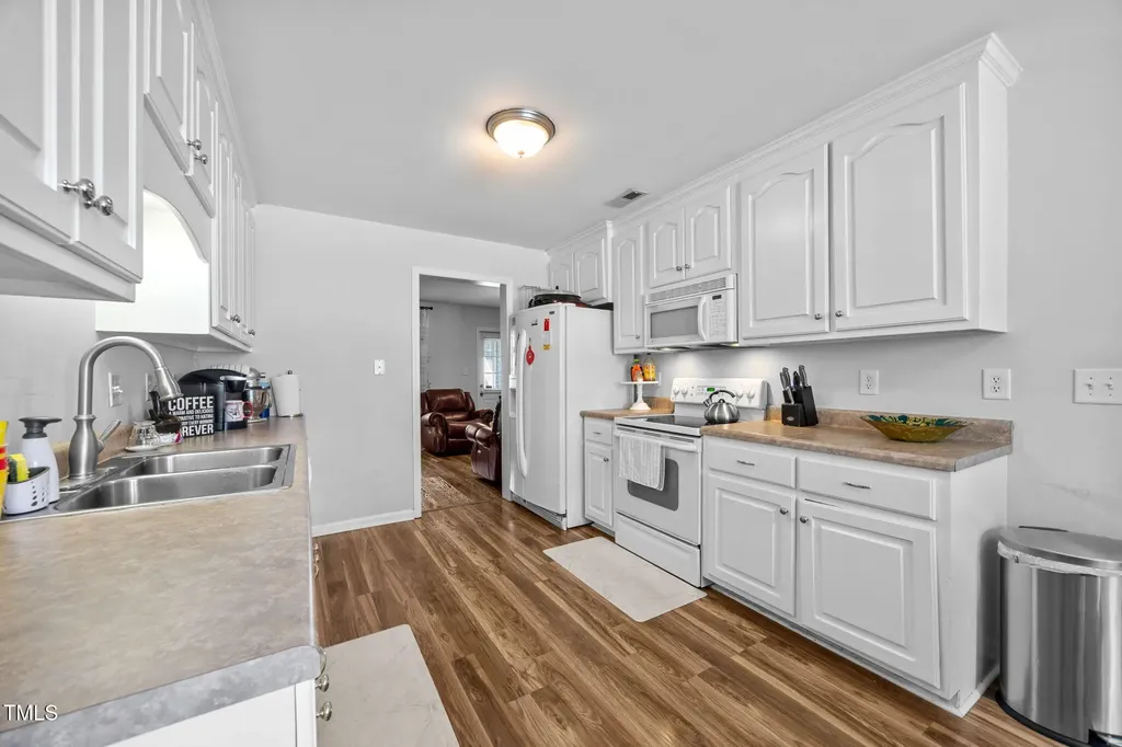120 Blackthorne Court Clayton NC 27520