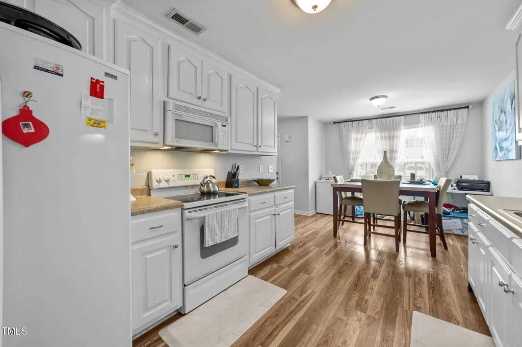 120 Blackthorne Court Clayton NC 27520
