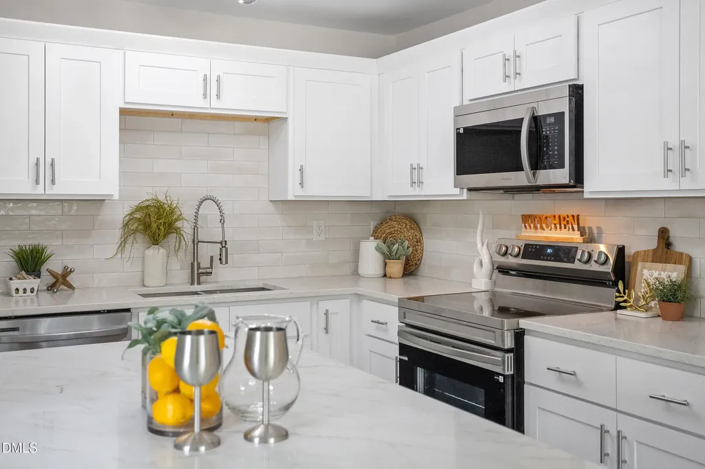 3422 Carolyn Drive Raleigh NC 27604