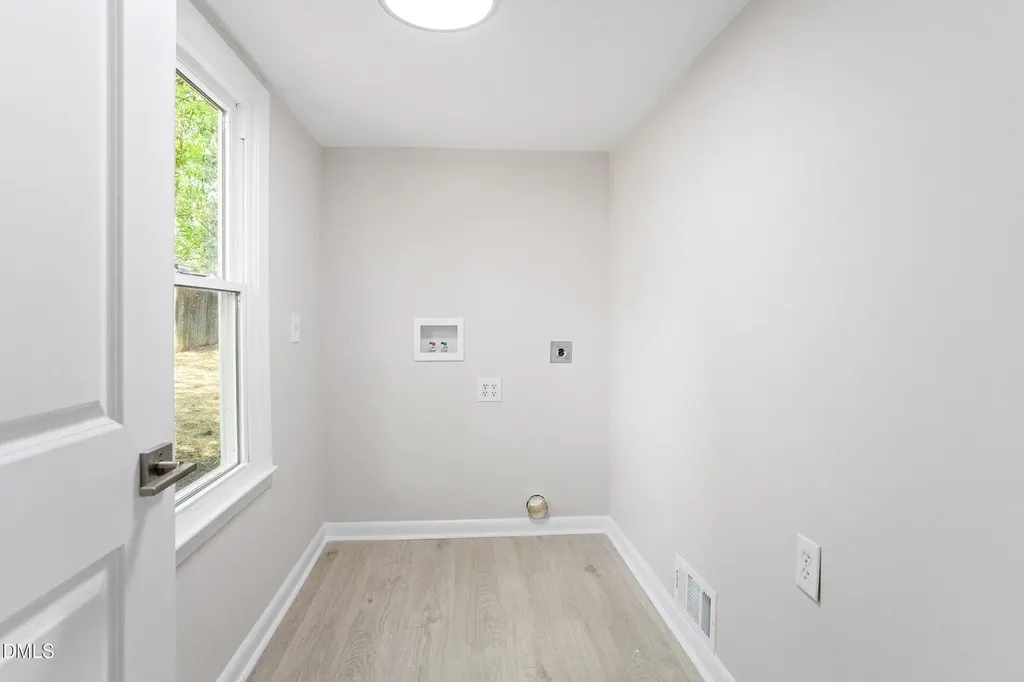 3422 Carolyn Drive Raleigh NC 27604