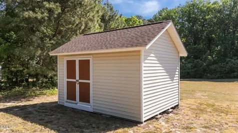 7601 Eagle Chase Drive Willow Springs NC 27592