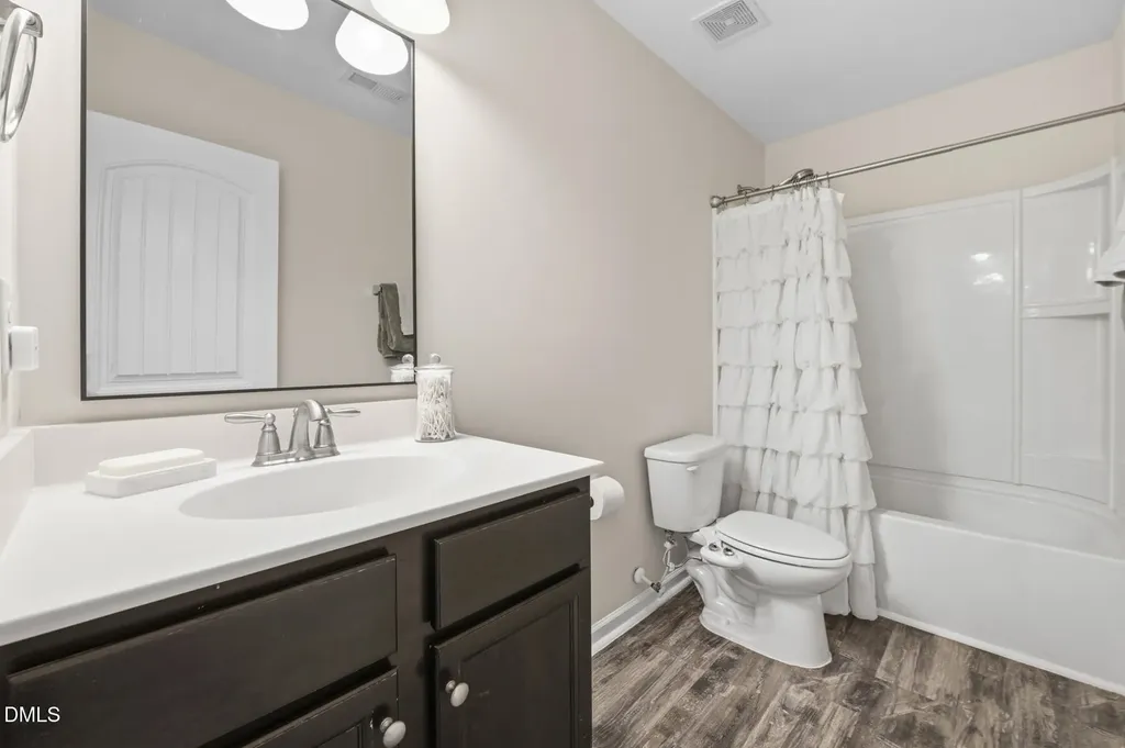2629 Fortrose Lane Fuquay Varina NC 27526