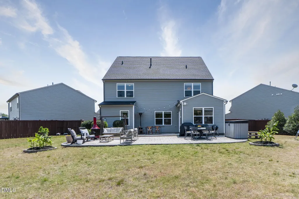 2629 Fortrose Lane Fuquay Varina NC 27526