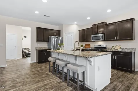 2629 Fortrose Lane Fuquay Varina NC 27526