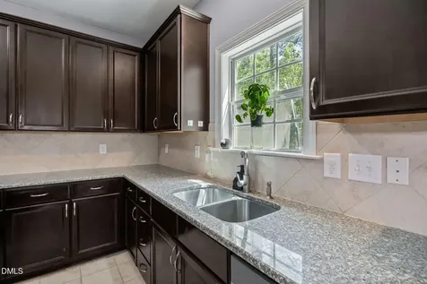 64 Cromwell Circle Cameron NC 28326