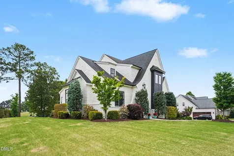 17 Stella Court Clayton NC 27527
