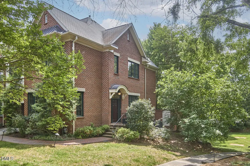 105 Village Gate Drive Chapel Hill NC 27514