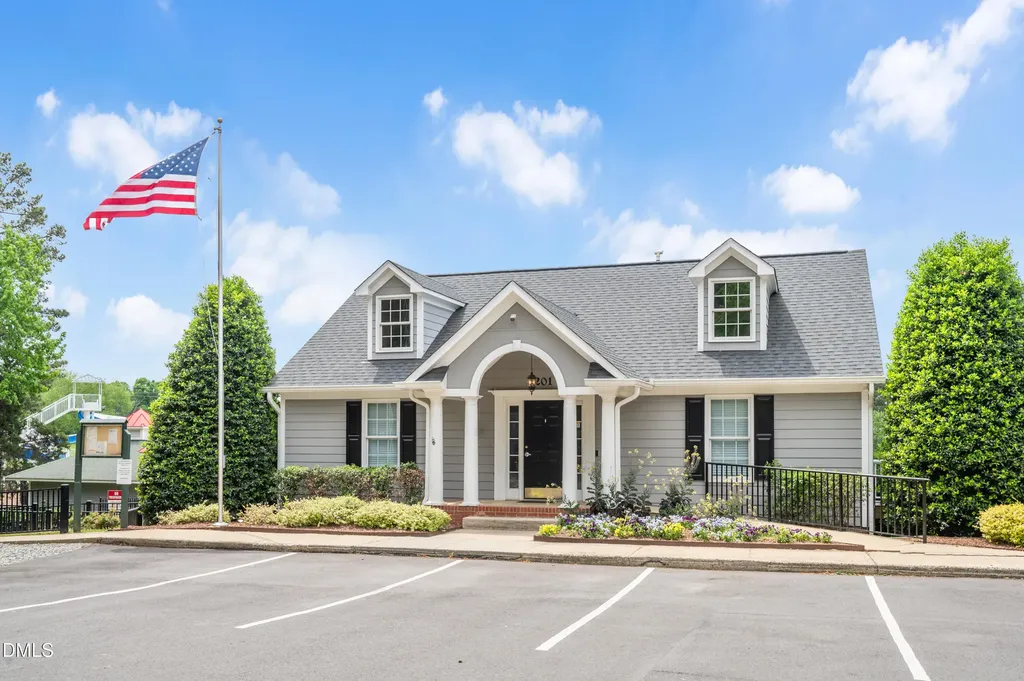 405 Magnolia Meadow Way Holly Springs NC 27540