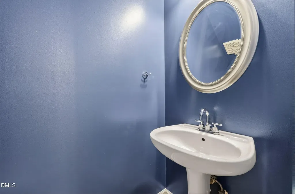 2106 Trailridge Court Raleigh NC 27603